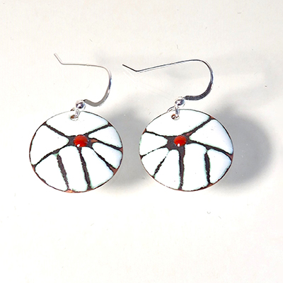 Örhängen i emalj , Vintersol Eva Björnström