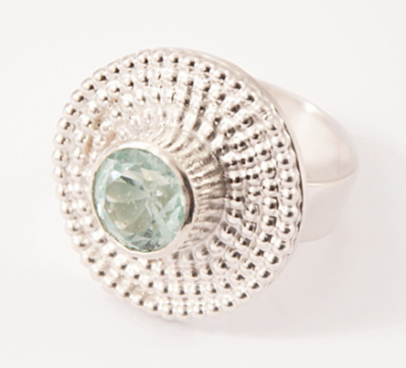 Göran Söderström Ring i silver med infattad beryll